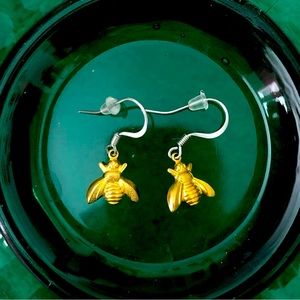 Handmade Vintage Bee Charm Earrings 🐝